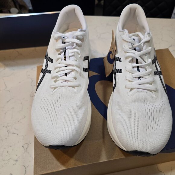 Asics Magic Speed 4 Running White Black 1011B875-101 Men's Size 12 NEW - Picture 3 of 14